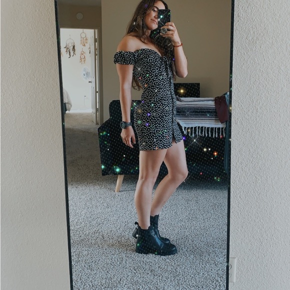 Princess Polly Black floral mini dress - Picture 3 of 4